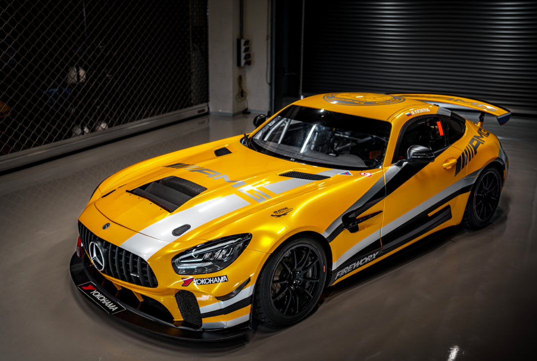 Mercedes AMG GT4